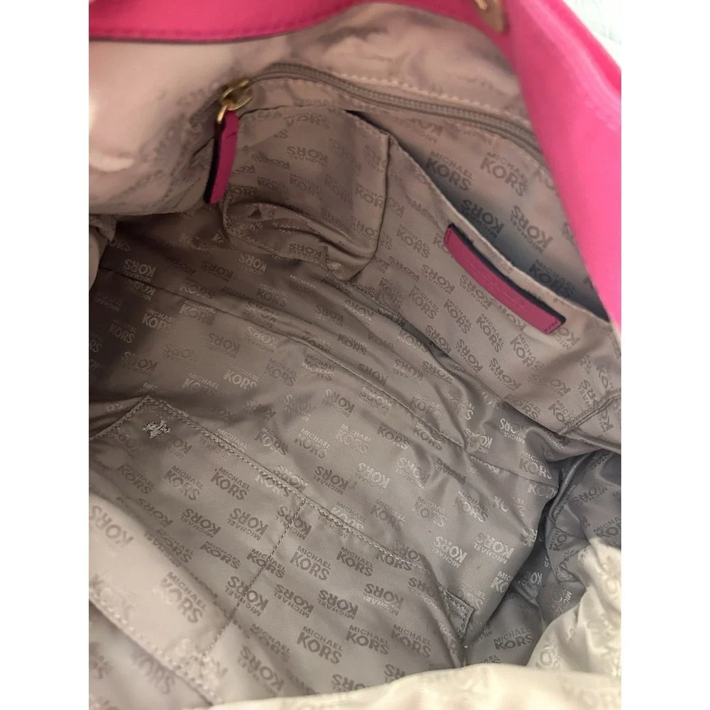 Authentic Michael Kors Pink Pebbled Leather Hobo Shoulder‎ Bag